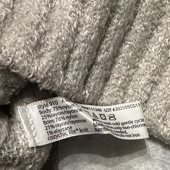 Grey Knit Beanie - Picture 5 of 6